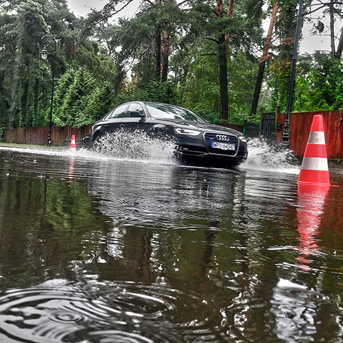 Zalana ulica Piłsudskiego Sierpień 2017