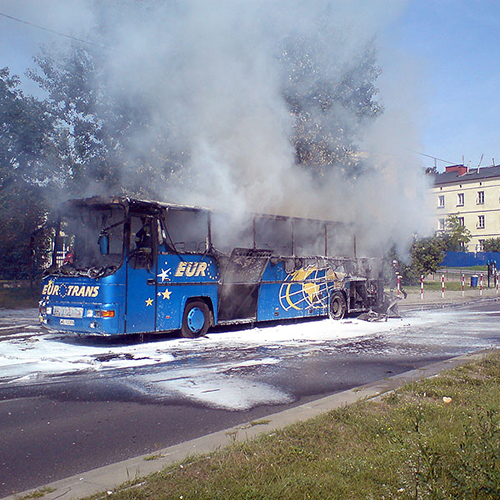 Płonący autokar