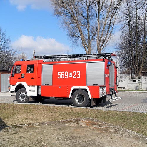 Ciężki wóz gaśniczy. OSP Jeziorna. Ochotnicza Straż Pożarna w Konstancinie-Jeziornie. 569m23