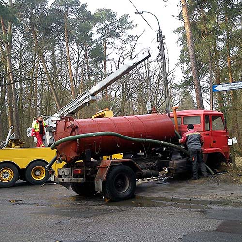 Stawianie beczkowozu na koła