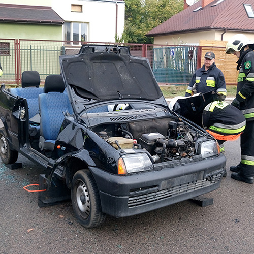 Pojazd po wykonaniu dostępu do poszkodowanego