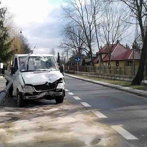 Samochód biorący udział w kolizji