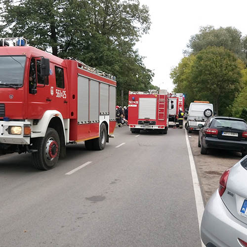 Man Jednostka Ratowniczo Gaśnicza z Piaseczna w tle OSP Skolimów