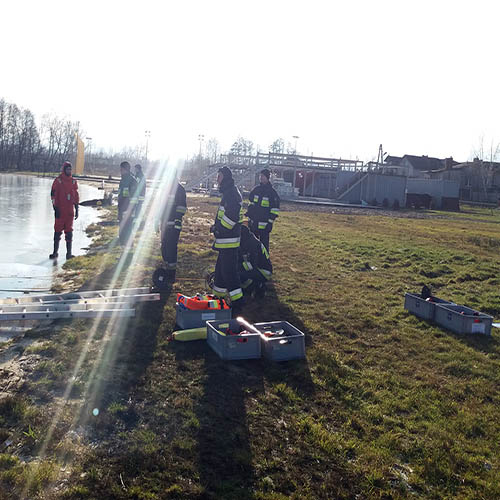 OSP Bielawa, OSP Jeziorna - wspólne ćwiczenia na lodzie