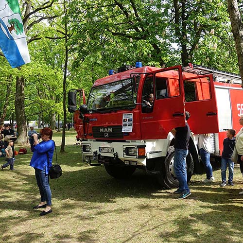 Prezentacja naszego sprzętu ratowniczego podczas pikniku rodzinnego. Straż Pożarna w Konstancinie-Jeziornie.