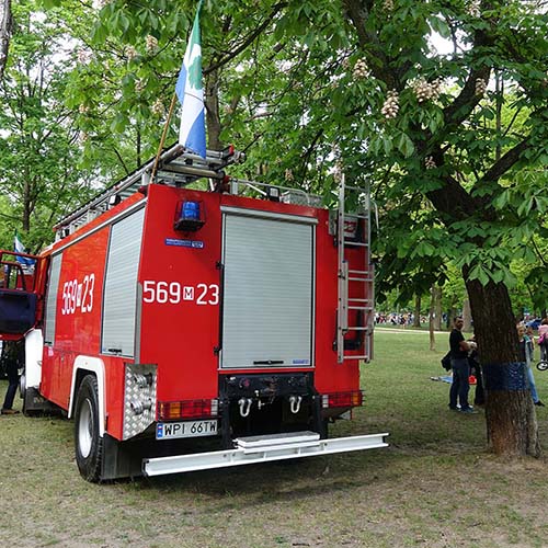 Prezentacja naszego sprzętu ratowniczego podczas pikniku rodzinnego. Straż Pożarna w Konstancinie-Jeziornie.