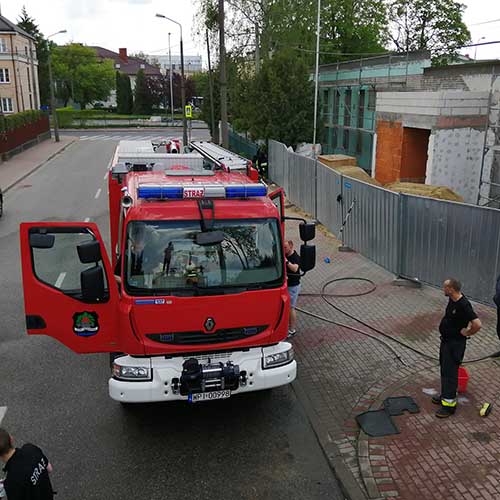 Budynek OSP w trakcie rozbudowy Maj 2019. Straż Pożarna Konstancin-Jeziorna.