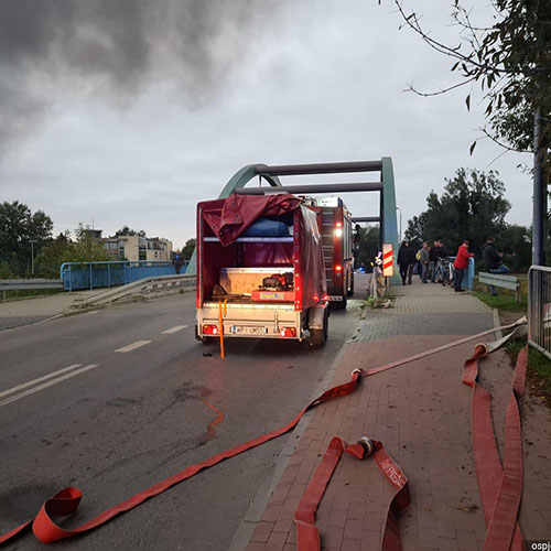 OSP Bielawa Budowanie linii zasilającej z pobliskiej rzeki Jeziorki.