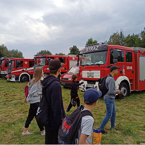 Oglądanie pojazdów jednostek ościennych.