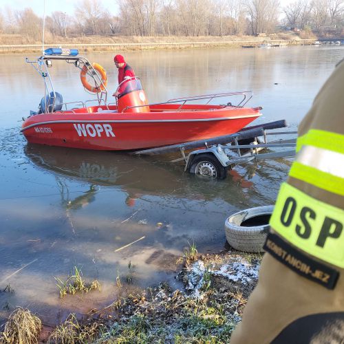 Ćwiczenia z przyczepą transportową.