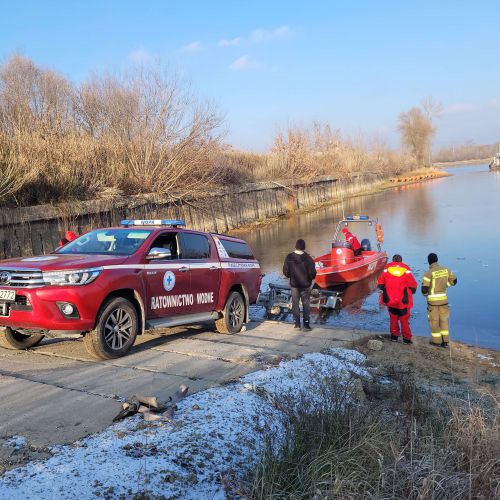 Ćwiczenia z przyczepą transportową.